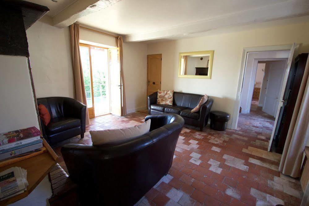 Ancienne Ecole Bed & Breakfast Cazaux-Villecomtal Bagian luar foto