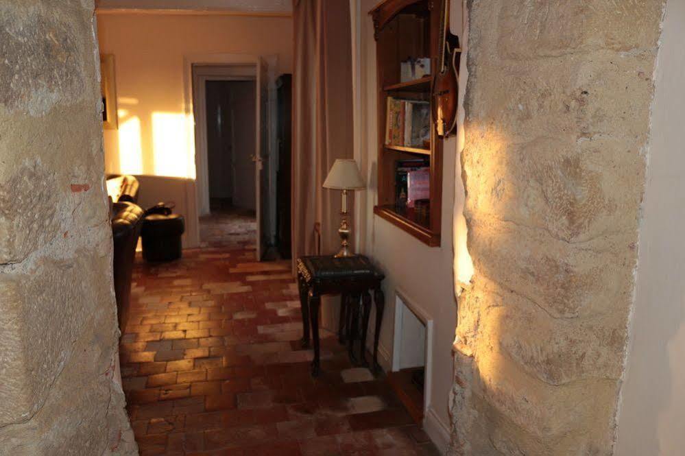 Ancienne Ecole Bed & Breakfast Cazaux-Villecomtal Bagian luar foto